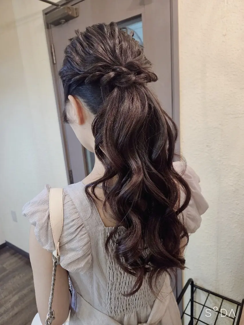 ロング ヘアアレンジ ヘアセット 田井中 悠紀のヘアスタイル