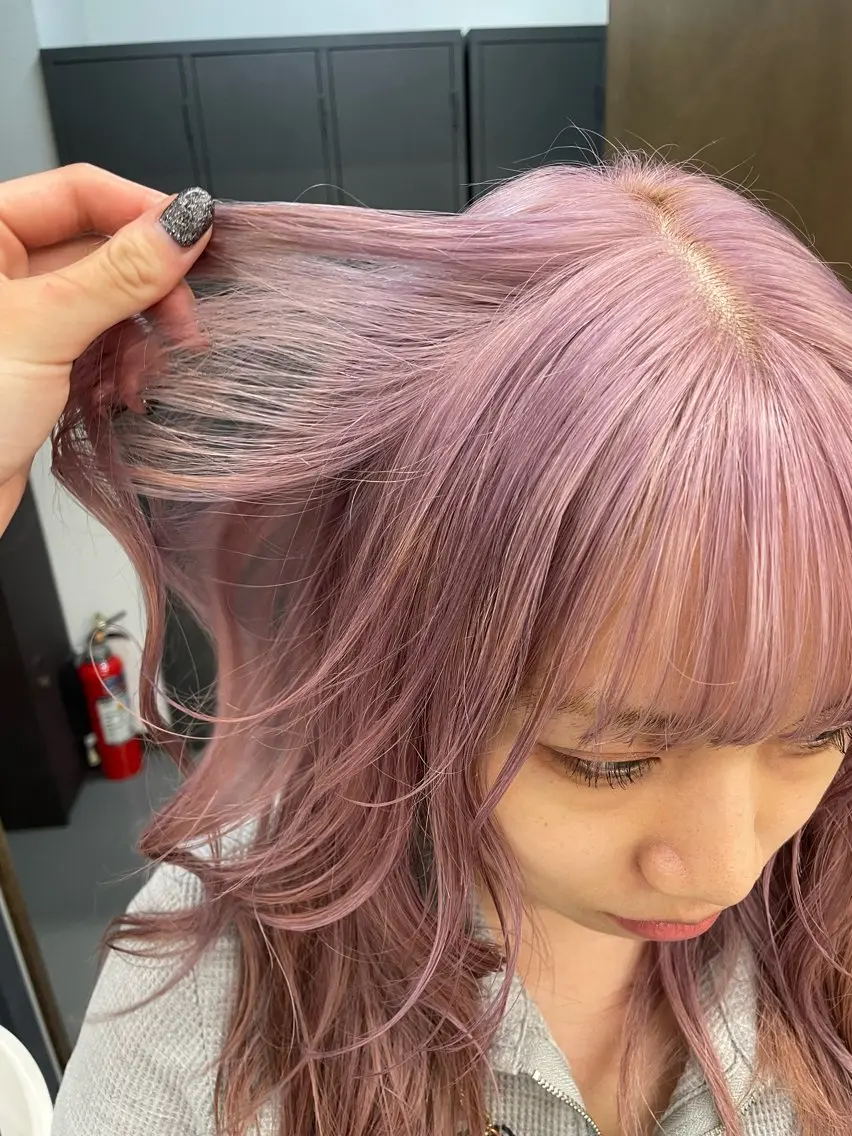 ミディアム カラー ラベンダーカラー ラベンダーピンク ピンクカラー ヘアカラー ボブカットモデル/ ハイトーン/ゆうあのヘアスタイル