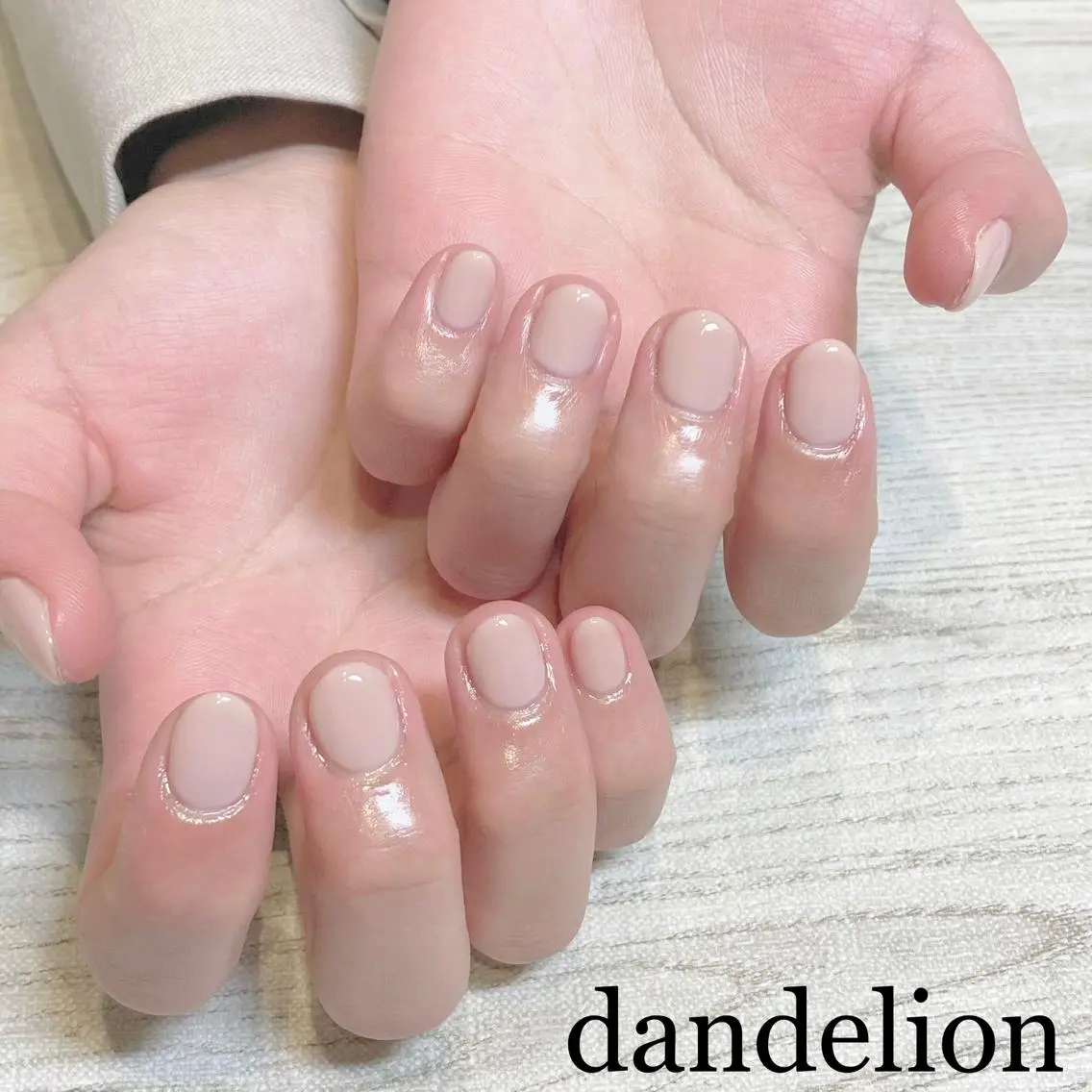 ネイル ハンドネイル ハンドケア dandelion ダンデライオンのネイルデザイン