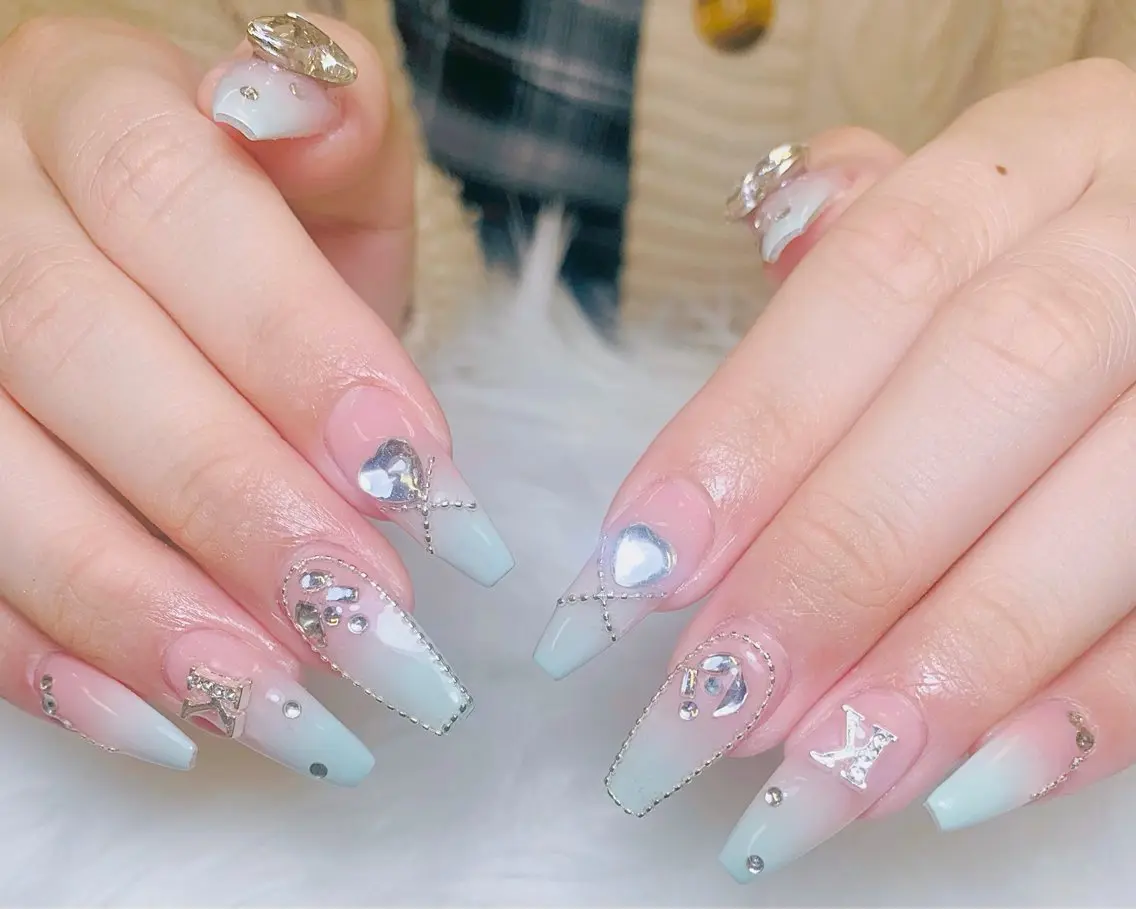 ネイル チークネイル 長さ出し フットネイル 韓国ネイル マグネットネイル ハンドネイル ハンドケア AN NAIL _HOAのネイルデザイン