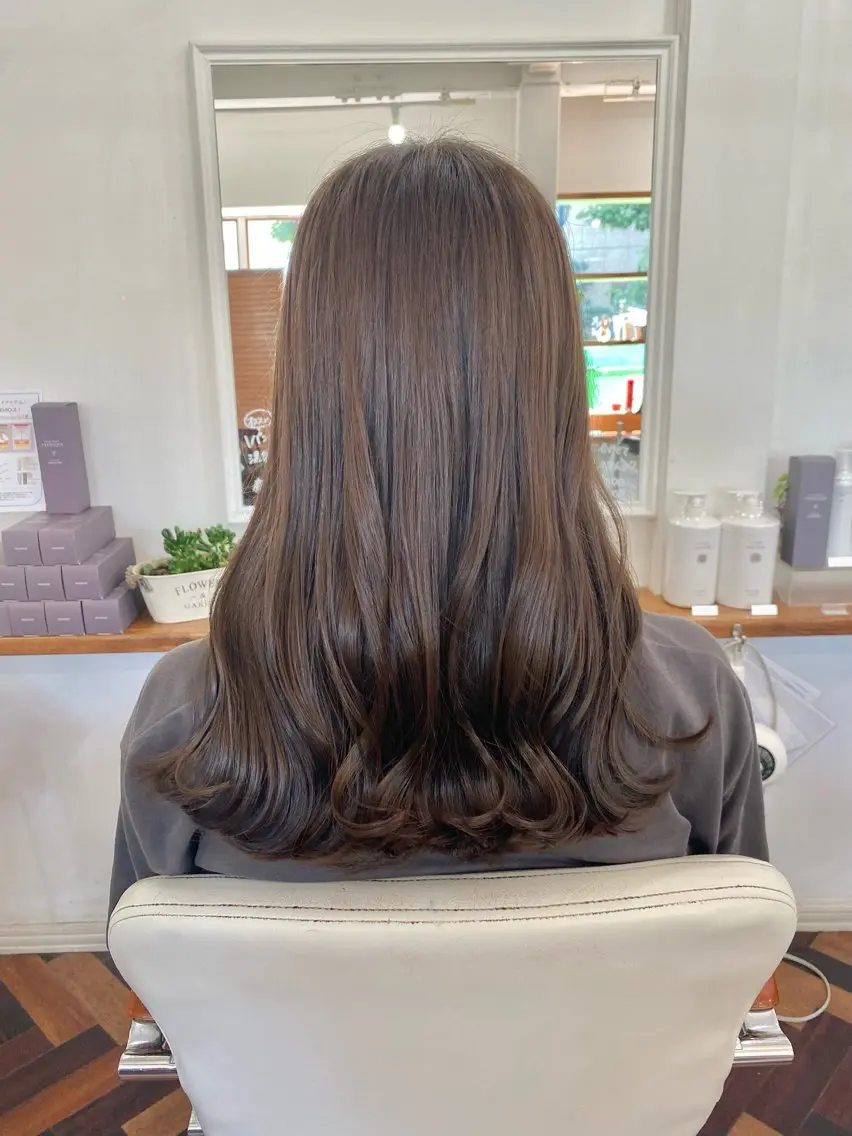 ミディアム カラー 透明感カラー カット ヘアカラー トリートメント Kazaoka Saraのヘアスタイル