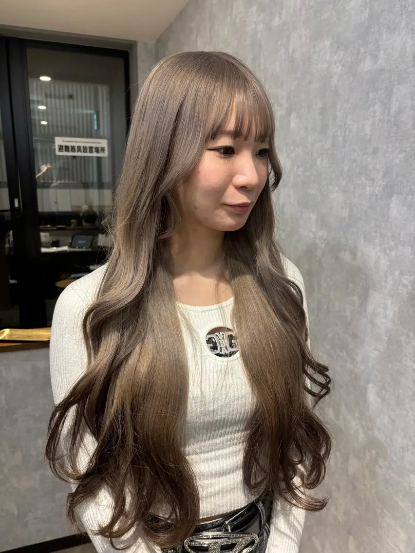 ロング カラー カット ヘアカラー トリートメント 🌐NATSUMI 🌐【寒色カラー】のヘアスタイル