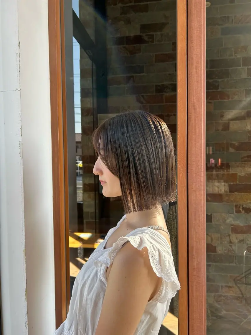 ミディアム ボブ カット 村松 麻菜のヘアスタイル
