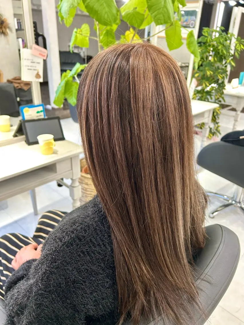 セミロング カラー ハイライトカラー ハイライト カット ヘアカラー 🫧高鹿汰一髪質改善 /白髪ぼかし🫧のヘアスタイル