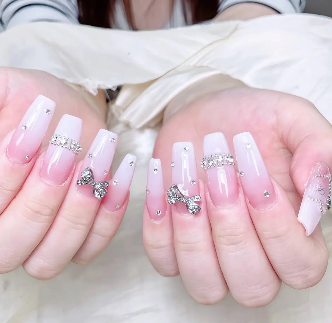 ネイル オーロラネイル べっ甲ネイル ブルー チークネイル フットネイル ハンドネイル ハンドケア For you. Nail Salonのネイルデザイン