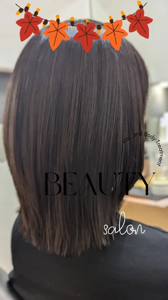 ミディアム アッシュ 顔周りカット ヘアカラー 髪屋こころ 峯村 衣舞のヘアスタイル
