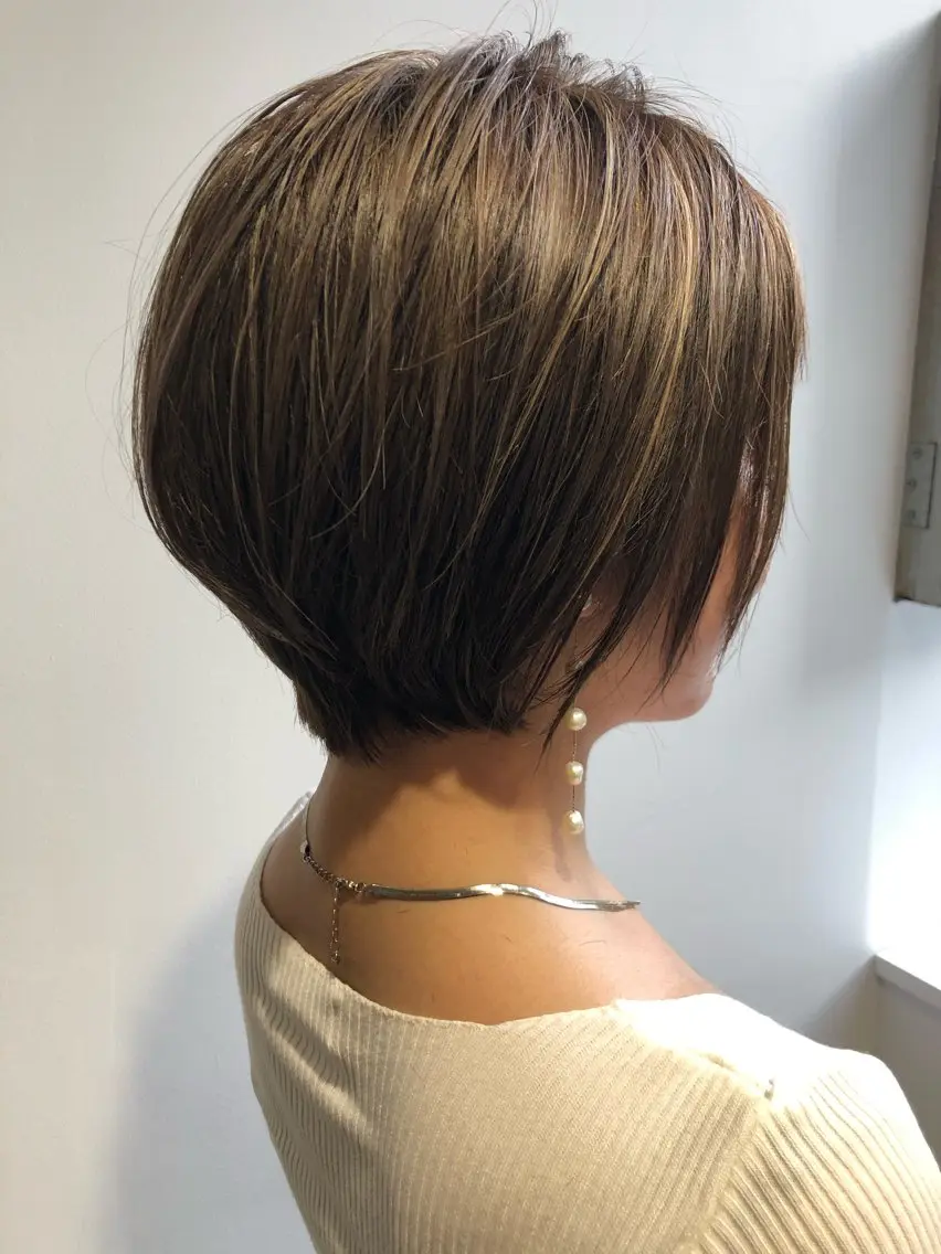 ショート カラー カット ヘアカラー トリートメント 🌷縮毛矯正🌷 中村百花のヘアスタイル