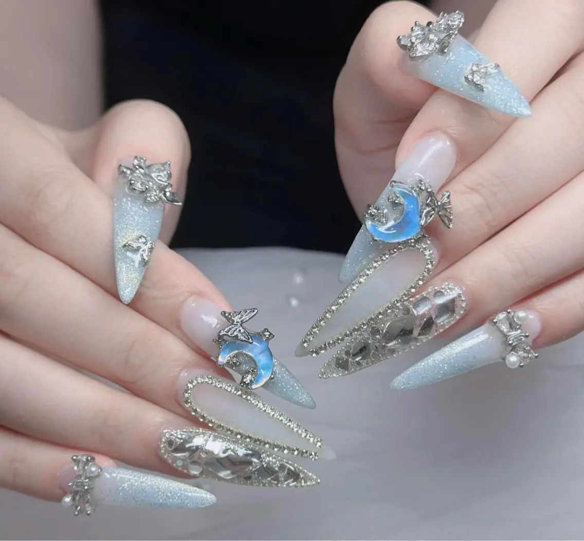 ネイル フレンチネイル ジェルネイル ガラスフレンチ ハロウィン ハート ハンドネイル H.baby Nail Salonのネイルデザイン