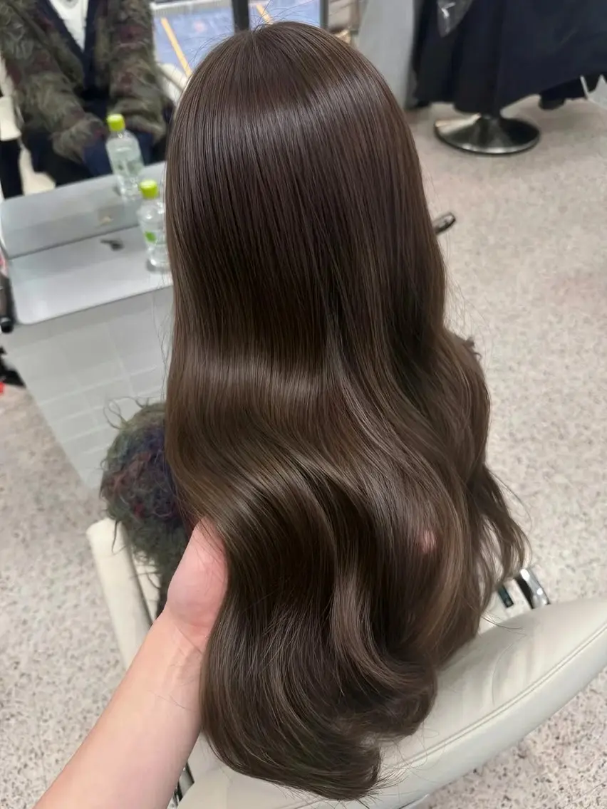 ロング カラー ヘアカラー カワチ リュウタのヘアスタイル
