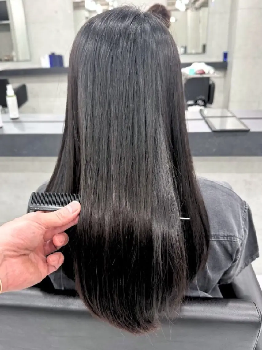 ロング ❇️安達 優心❇️ レイヤー/艶髪特化のヘアスタイル