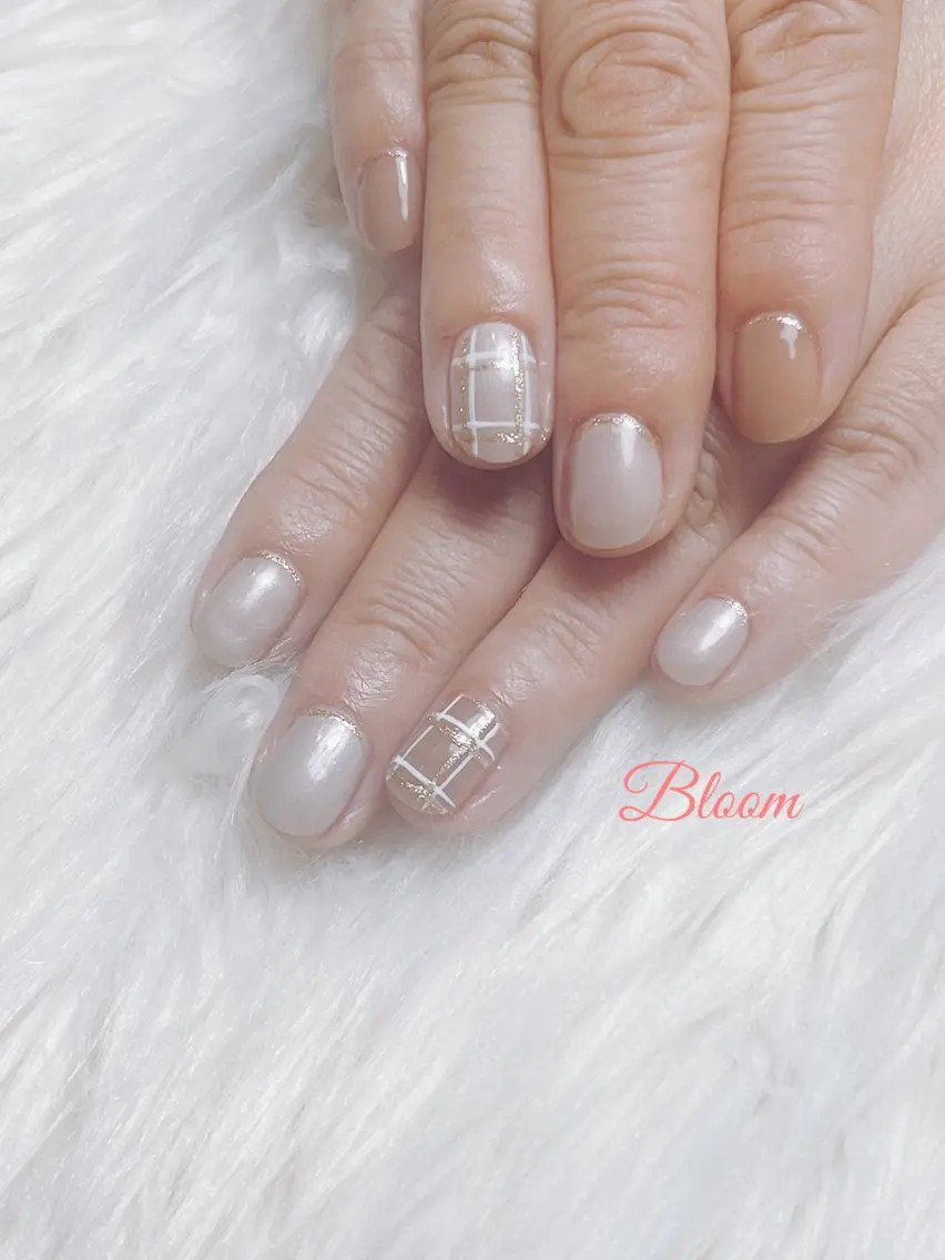 ネイル ジェルネイル キラキラネイル オフィスネイル シンプルネイル Bloom Nail Salonのネイルデザイン