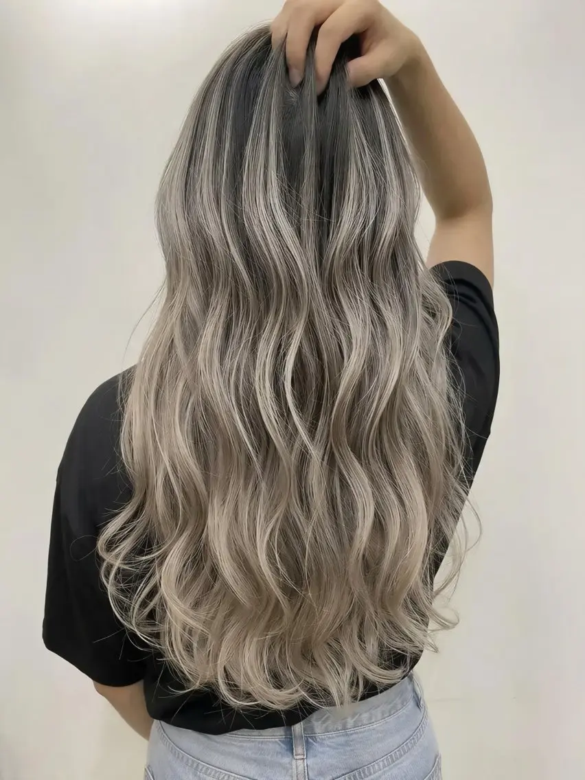 ロング カラー バレイヤージュ ブリーチ 透明感カラー グレージュ ハイライトカラー カット ヘアカラー トリートメント バレイヤージュ 藤沢 髪質改善 竹内ケンゴのヘアスタイル