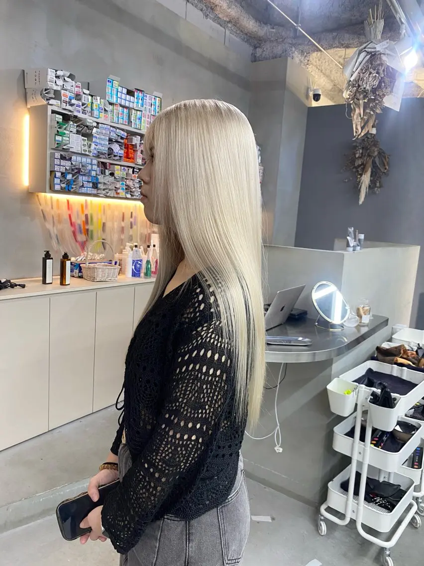 ロング カラー ヘアカラー 前橋 姫奈のヘアスタイル