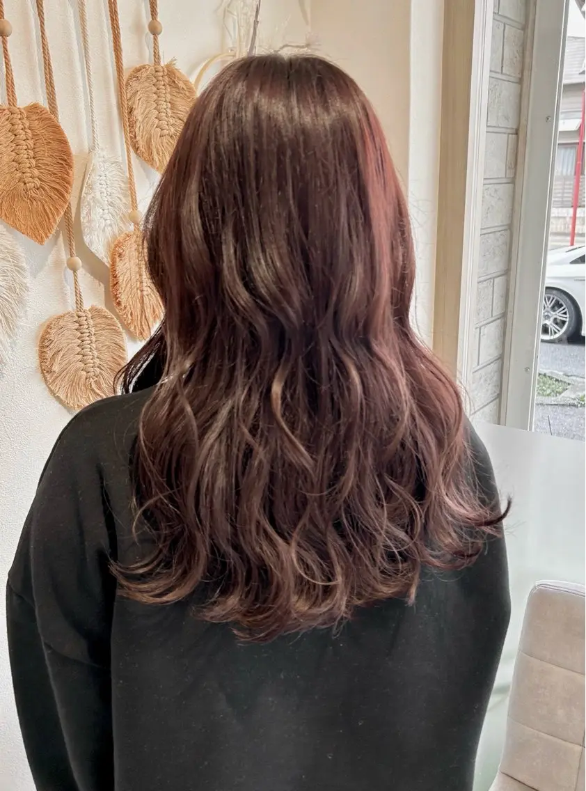 セミロング カラー ブラウンカラー ピンクカラー ピンクブラウン やじま ひろこのヘアスタイル