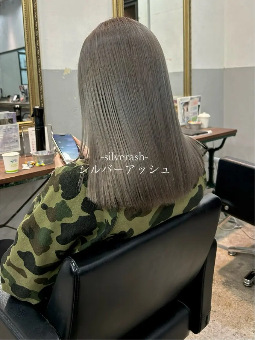 ミディアム アッシュ カット ヘアカラー トリートメント loe 🦋mamiya🦋のヘアスタイル