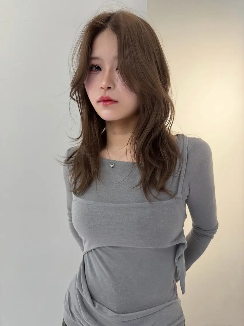 セミロング カラー ベージュカラー ブリーチ ケアブリーチ デザインカラー ダブルカラー カット ヘアカラー TATSUブリーチ/ ミルクティーベージュのヘアスタイル