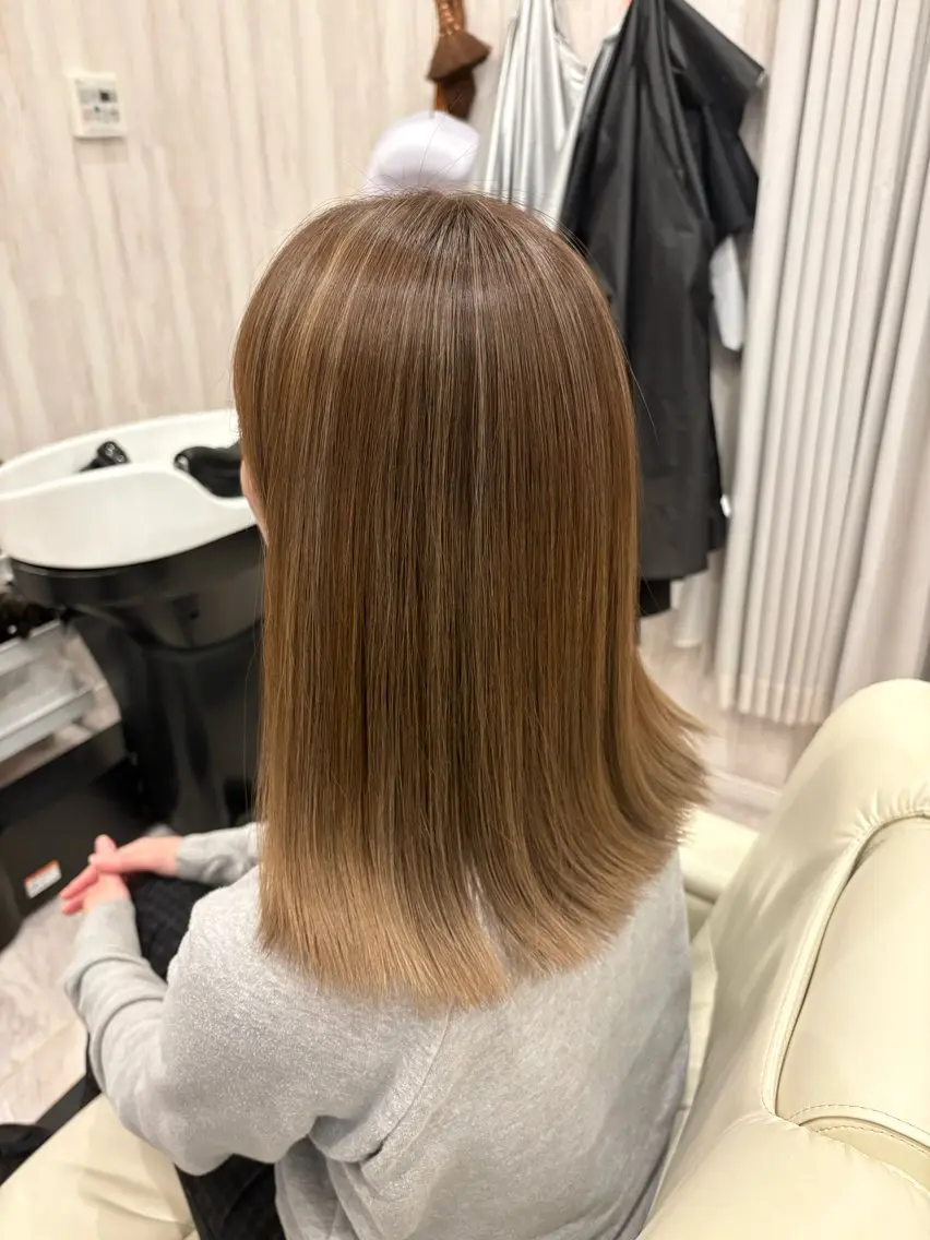 ミディアム ハイライト カット ヘアカラー Infinity -Miko-【艶】のヘアスタイル