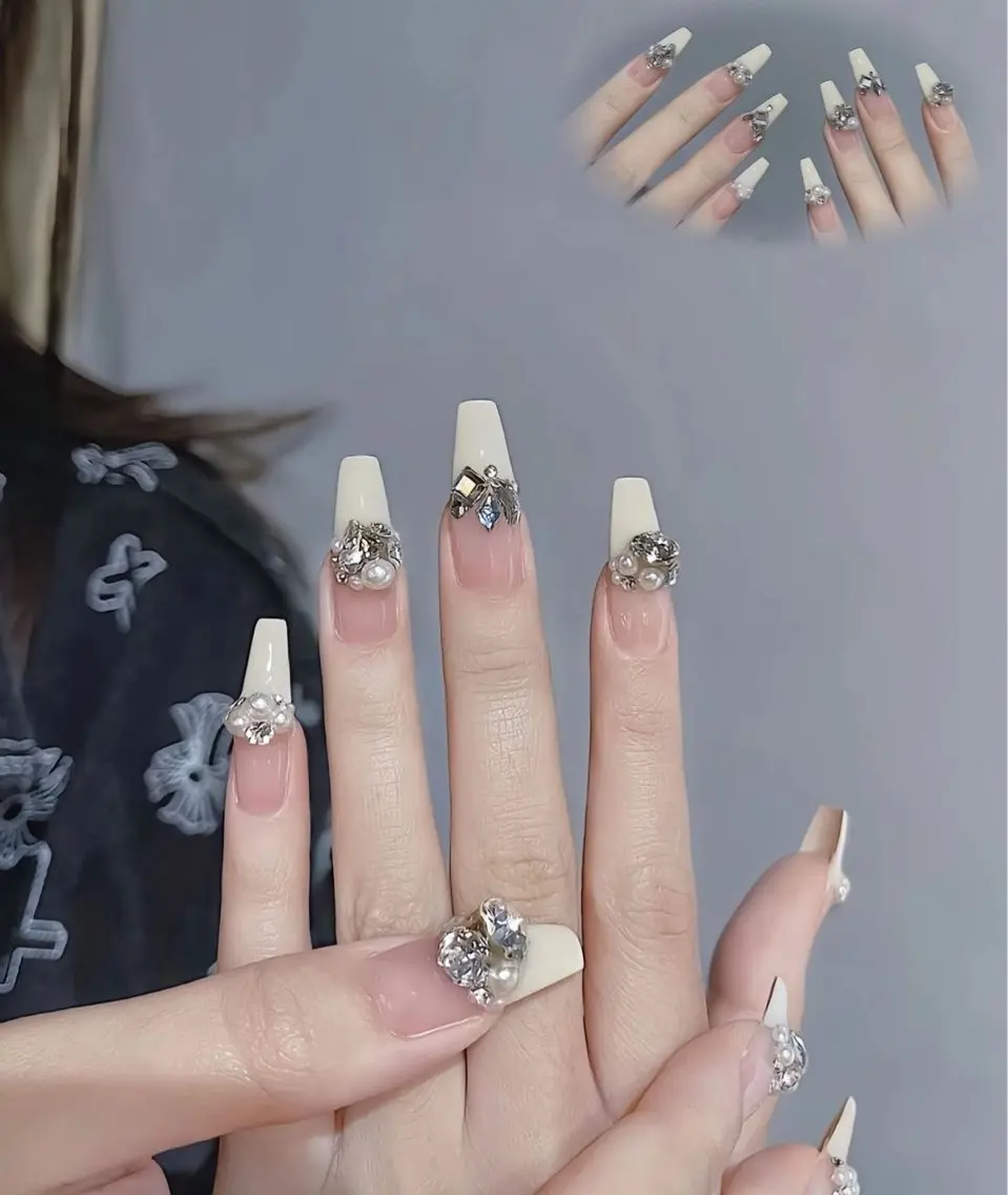 ネイル クリアネイル 長さ出し フラッシュネイル フレンチネイル ジェルネイル ハンドネイル kana nailのネイルデザイン