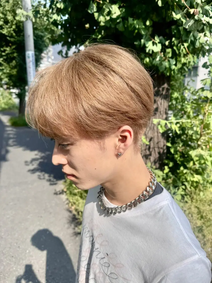 メンズ センターパート 刈り上げ カット 東海林 佑磨のヘアスタイル
