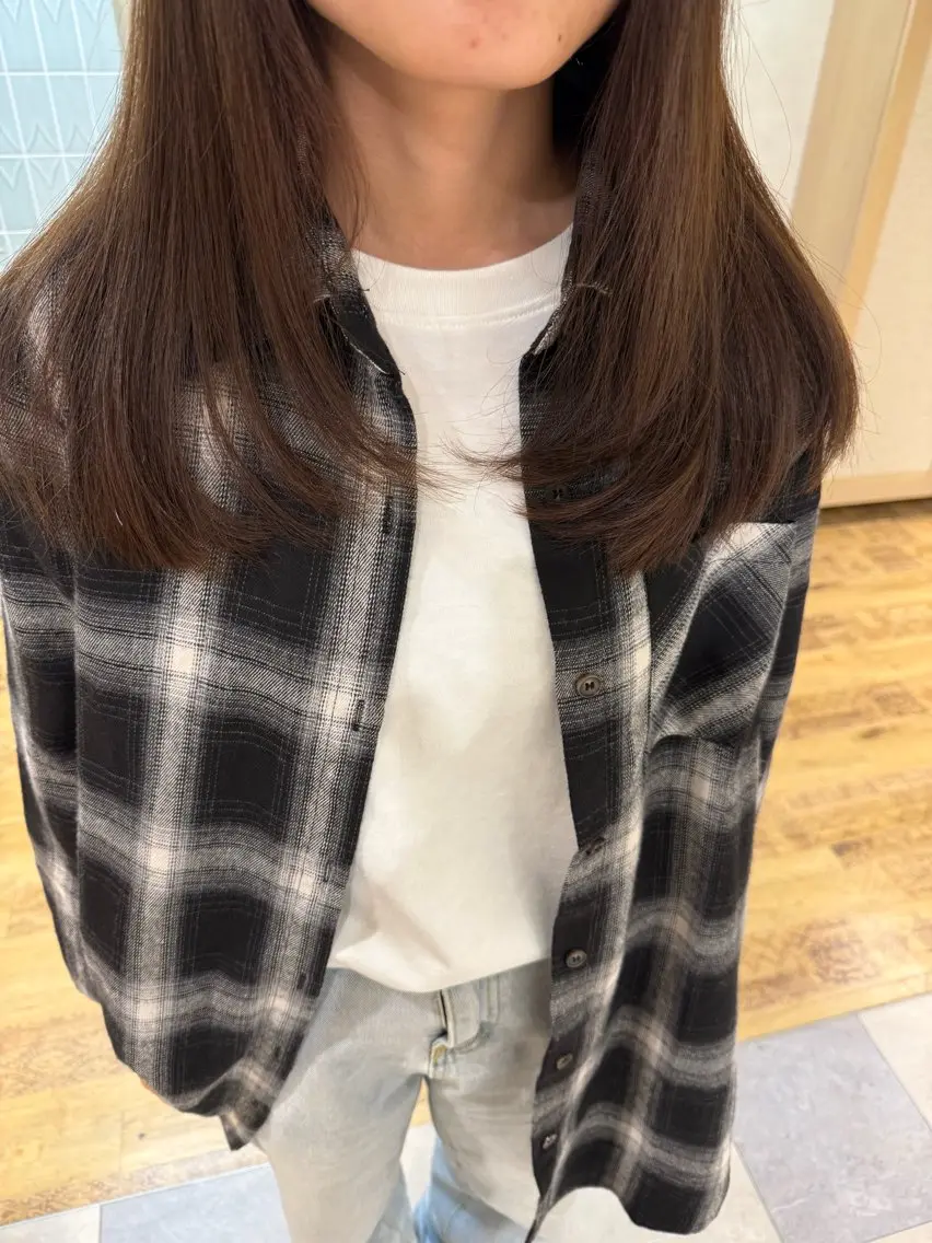 セミロング 顔まわりレイヤー 顔周りカット レイヤーカット 永沼 美月のヘアスタイル
