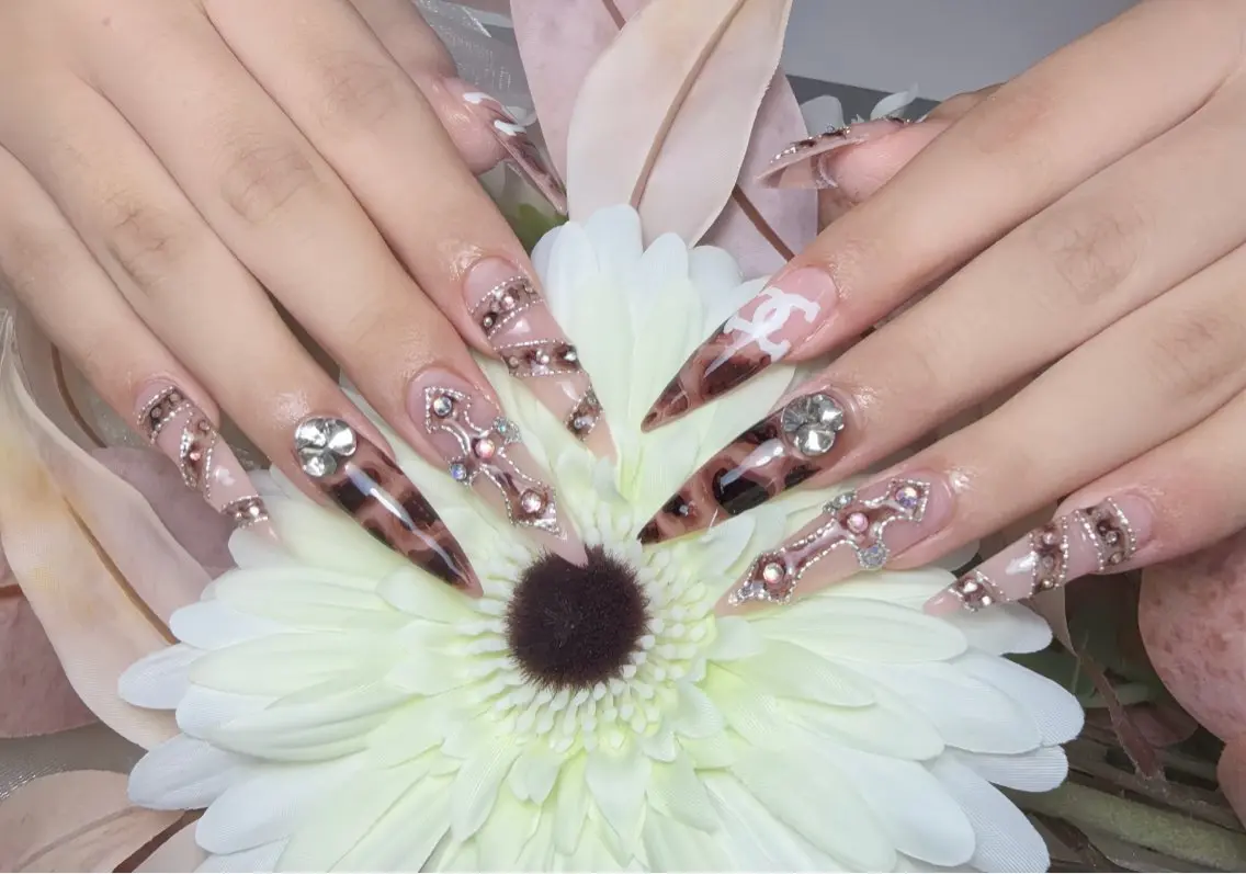 ネイル ハンドネイル ༺༒T&K nail ༒༻のネイルデザイン