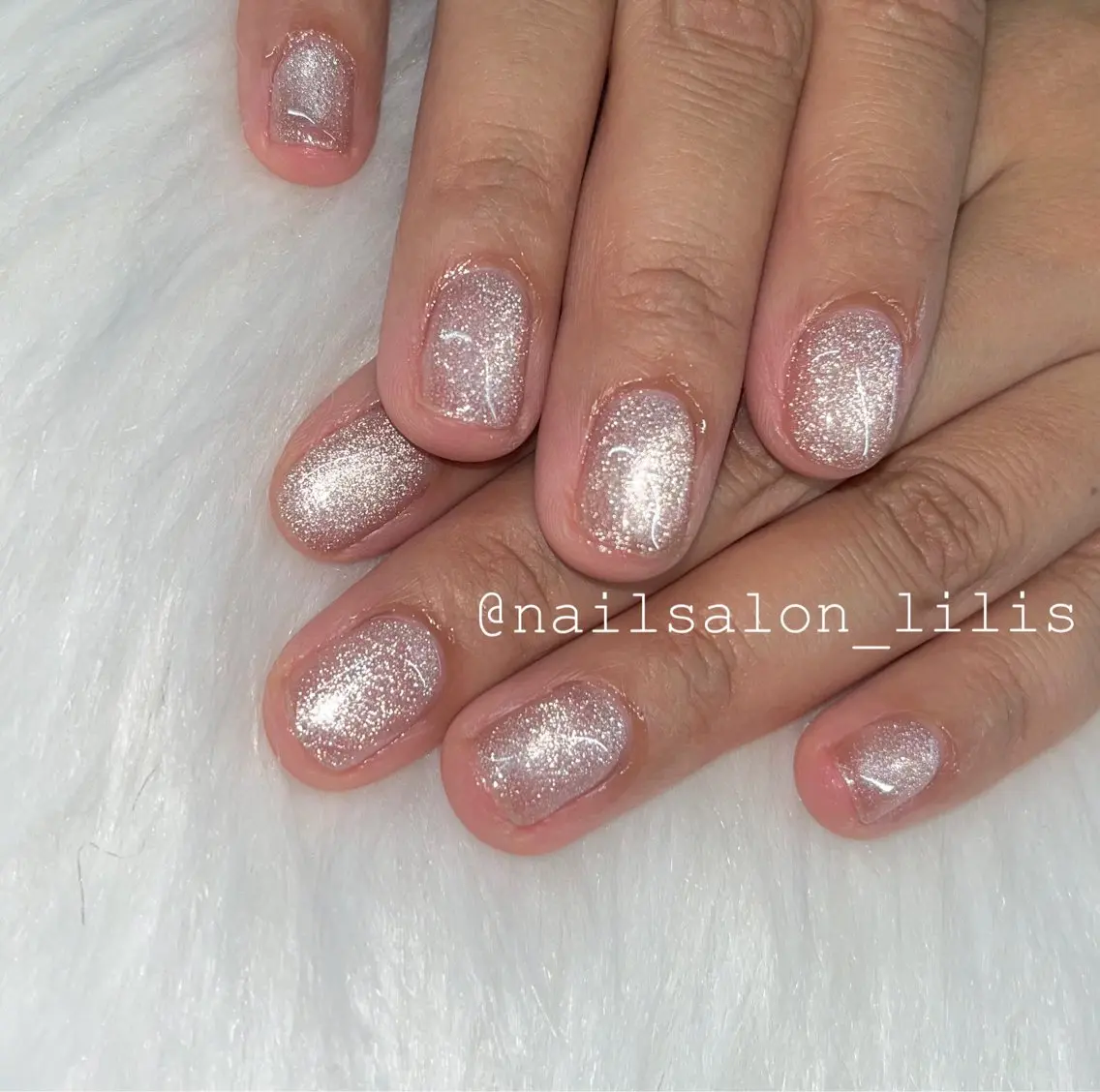 ネイル マグネットネイル ピンク ハンドネイル nailsalon Lilisのネイルデザイン
