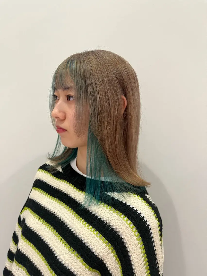 ミディアム カラー ramphy 柴原 夢奈のヘアスタイル