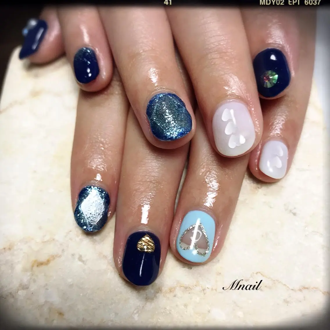 ネイル ハート 水色 ネイビー M nail 市原市ちはら台のネイルデザイン