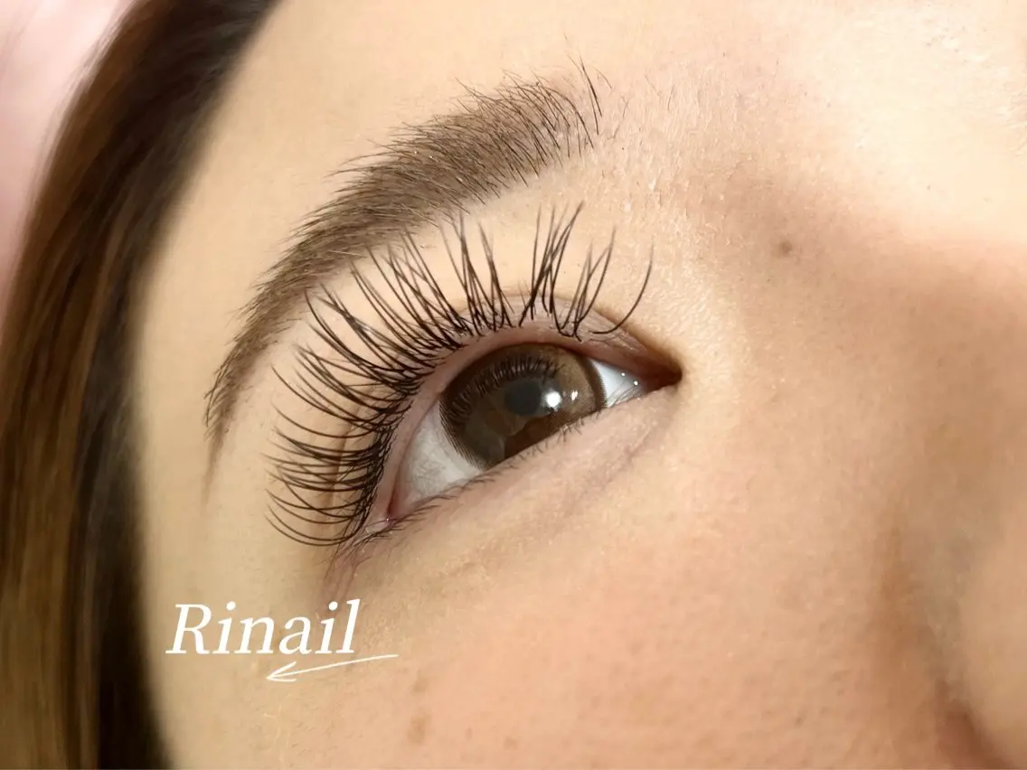 マツエク・マツパ バインドロック フラットラッシュ ナチュラル パリジェンヌラッシュリフト まつげパーマ YK Rinのネイルデザイン