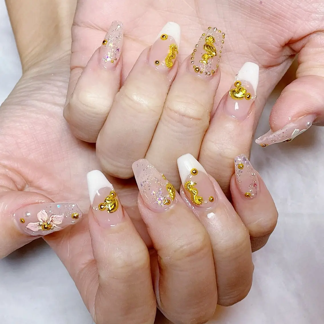 ネイル ハンドネイル 🍭Yun nail hyejin🌸のネイルデザイン