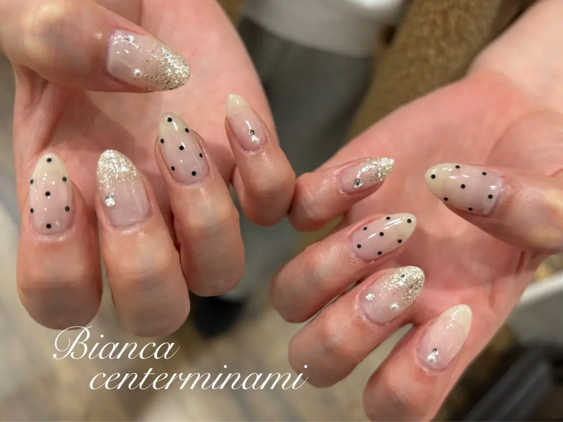 ネイル Bianca KIKUTIHARAのネイルデザイン