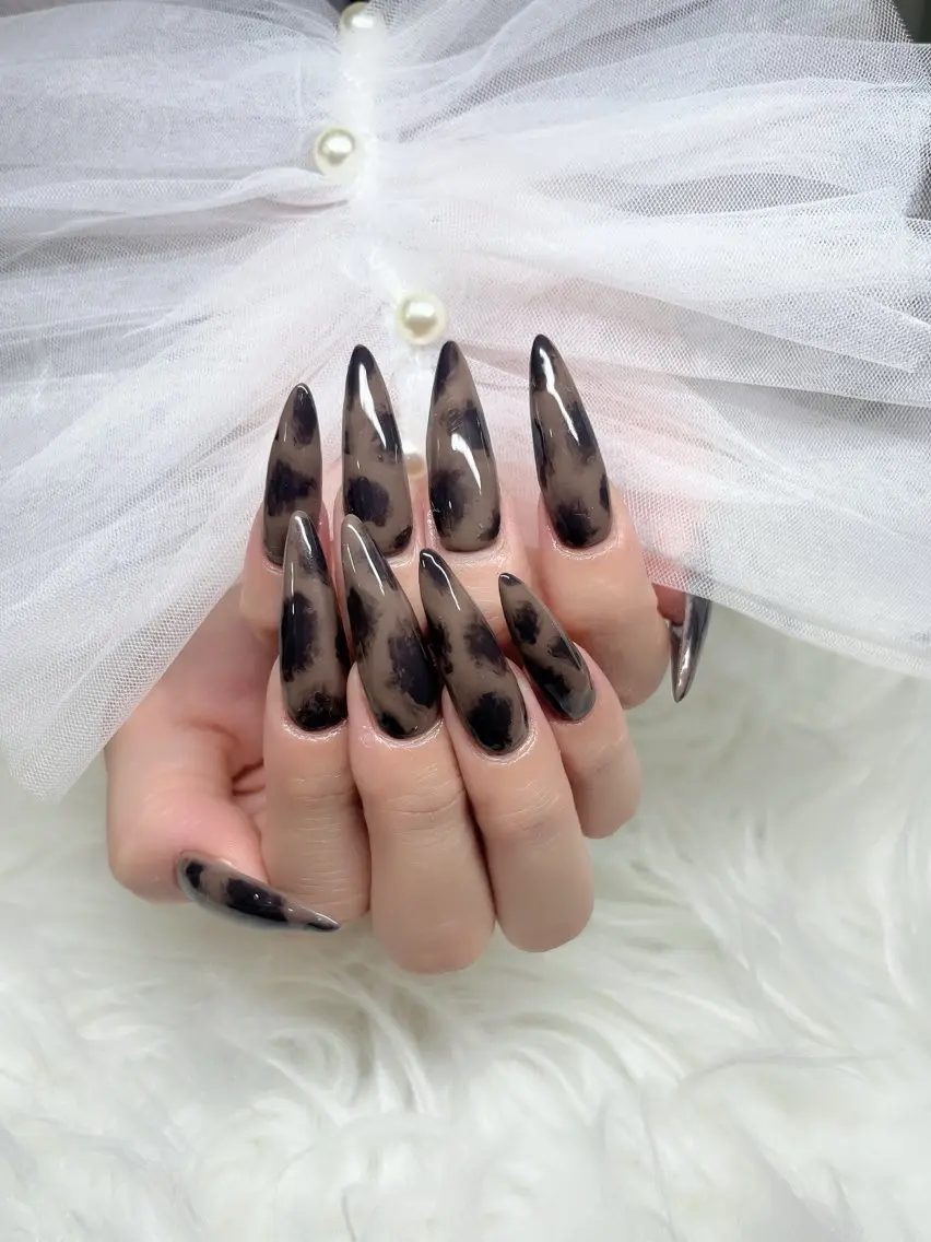 ネイル ハンドネイル YOLO NAILのネイルデザイン