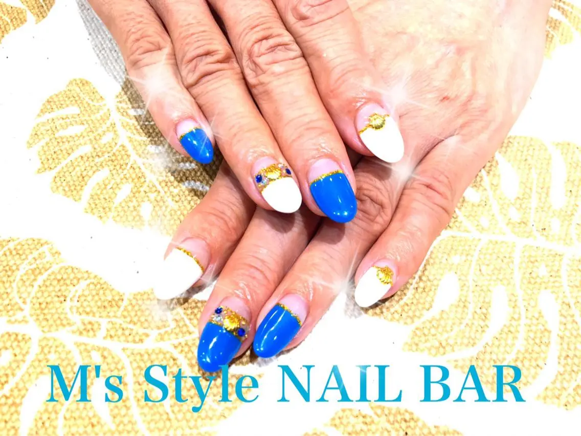 ネイル ブルー ホワイト ハンドネイル M's Style NAIL BARのネイルデザイン