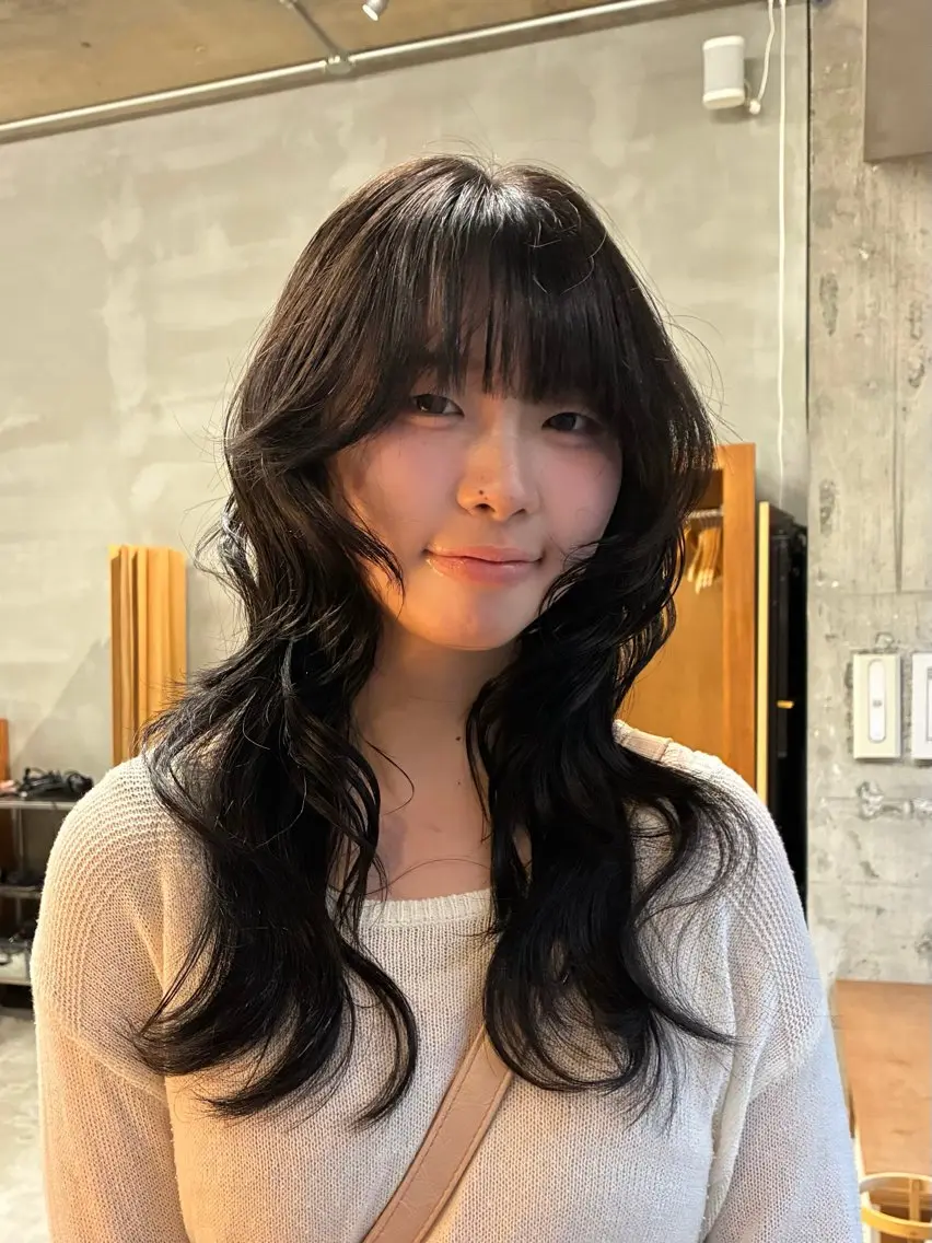 ロング カラー カット ヘアカラー トリートメント wewe: momoeのヘアスタイル