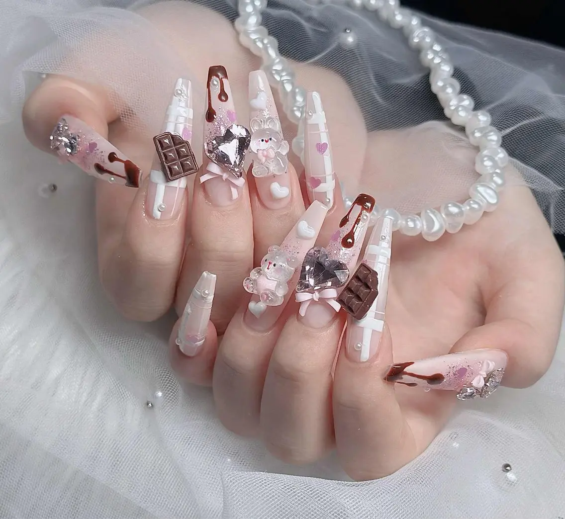 ネイル フレンチネイル ジェルネイル ガラスフレンチ ハロウィン ハート ハンドネイル H.baby Nail Salonのネイルデザイン