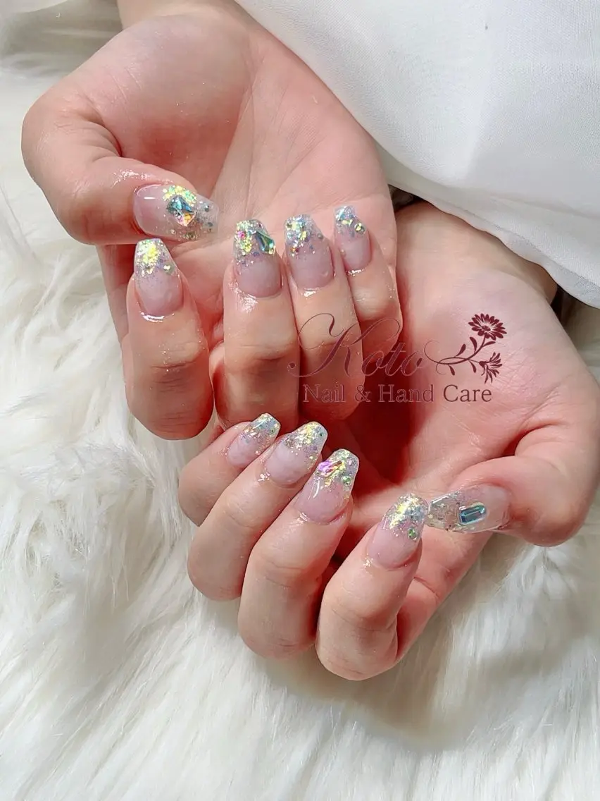 ネイル 長さ出し ジェルネイル ラメ(グリッター) ラメグラデーション 持ち込み ハンドネイル Nail Salon KOTOのネイルデザイン