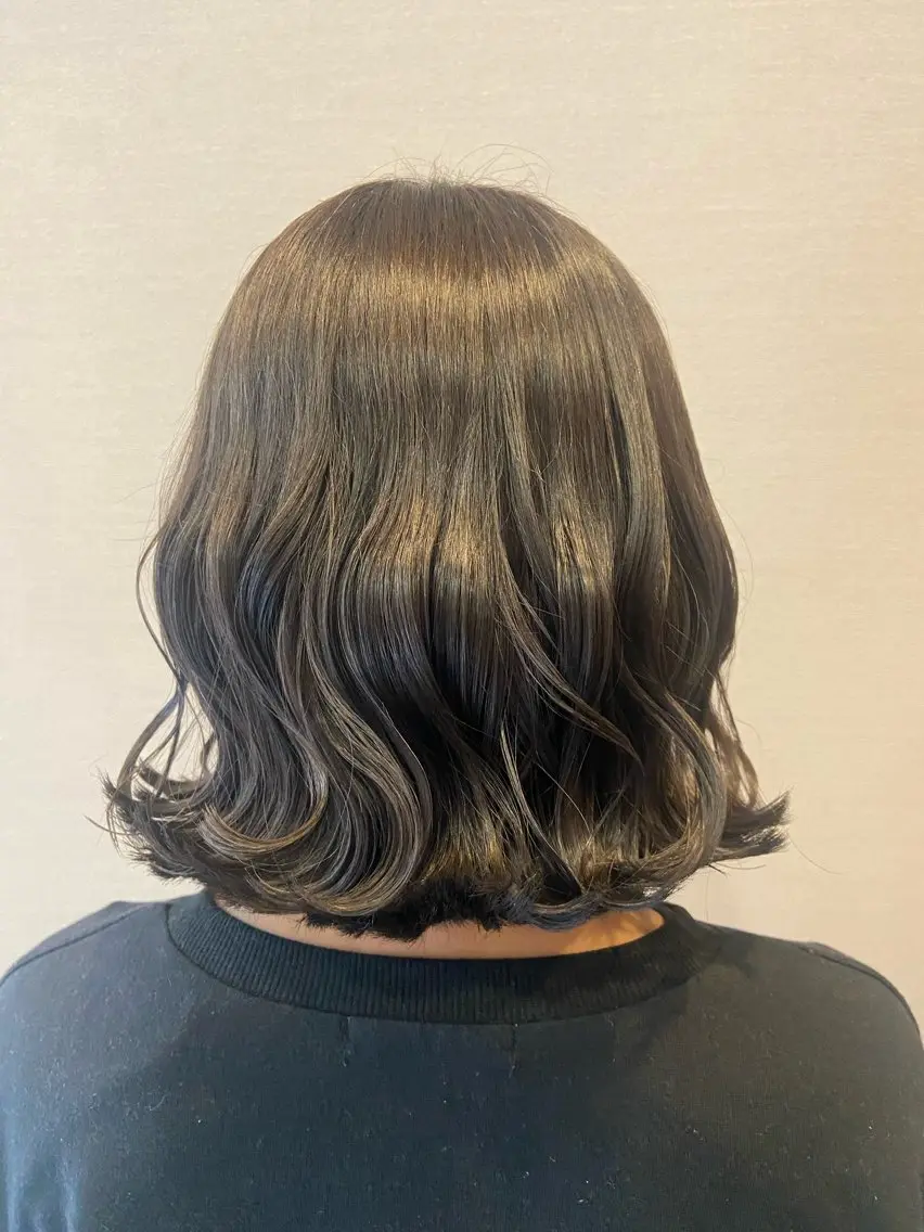 ミディアム ヘアカラー 都甲 純花のヘアスタイル