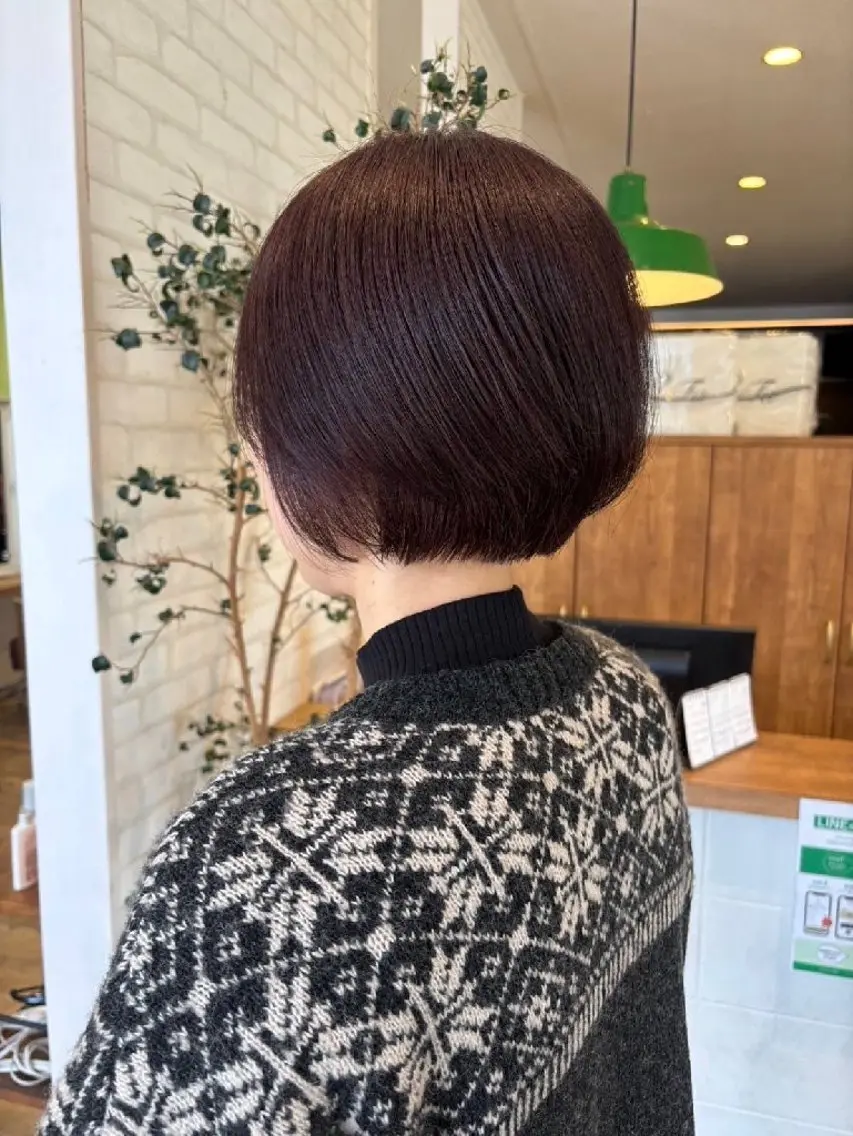 カラー 西 亜佑奈のヘアスタイル