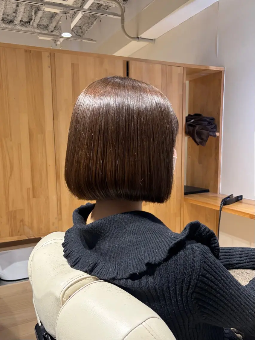 ショート カラー カット ヘアカラー トリートメント こまつ まりやのヘアスタイル