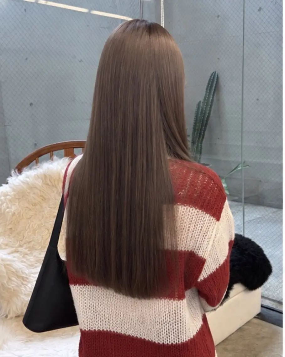セミロング ハッシュカット 韓国風ヘア レイヤーカット トリートメント カット pia 薬院のヘアスタイル