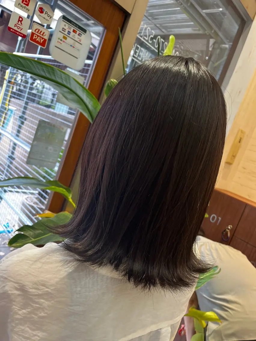 カラー ヘアカラー 重留 梨々のヘアスタイル