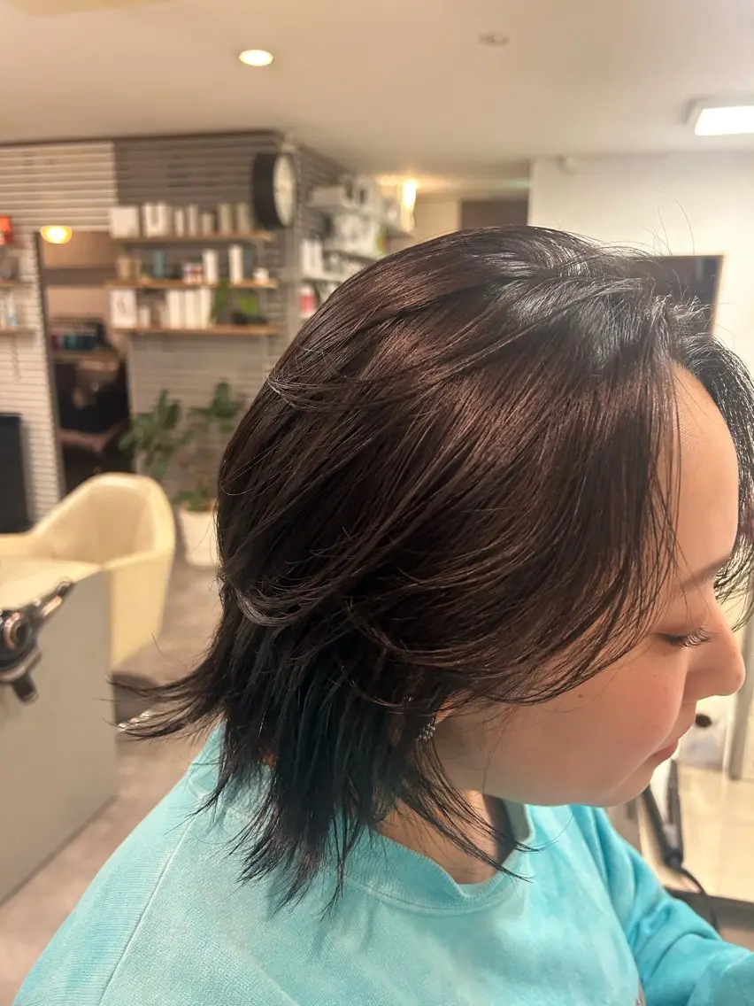 ショート カラー ヘアカラー トリートメント SiLO Yukinaのヘアスタイル