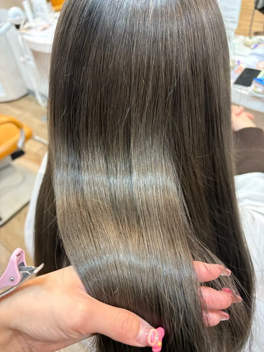 ロング ヘアカラー 🩶透明感カラー/ 縮毛矯正LUNA🩶のヘアスタイル