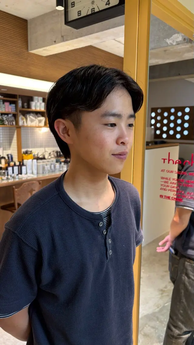 メンズ センターパート メンズパーマ カット パ ルのヘアスタイル