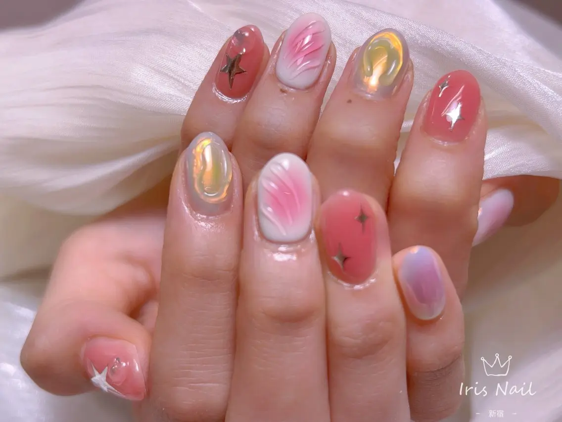 ネイル フレンチネイル ジェルネイル グラデーション 韓国ネイル マグネットネイル ハンドネイル 【長さ出し】 IRIS NAILのネイルデザイン