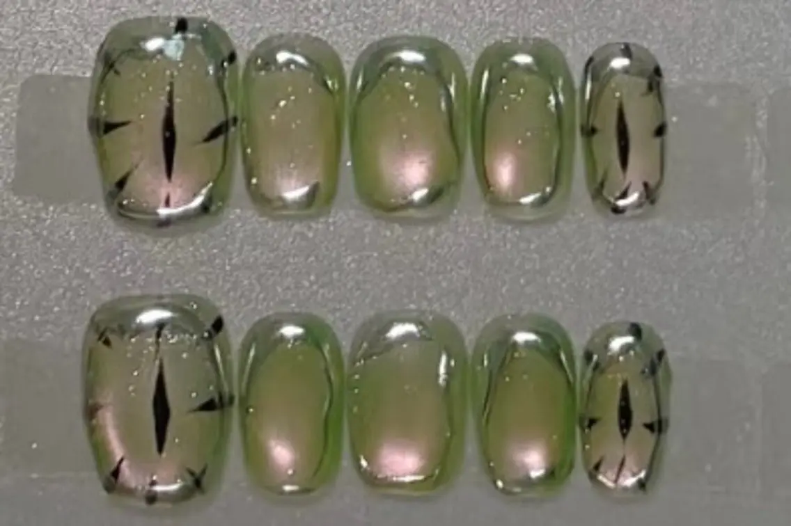 ネイル ハンドネイル H3 Nail Tsuki🦋💙のネイルデザイン