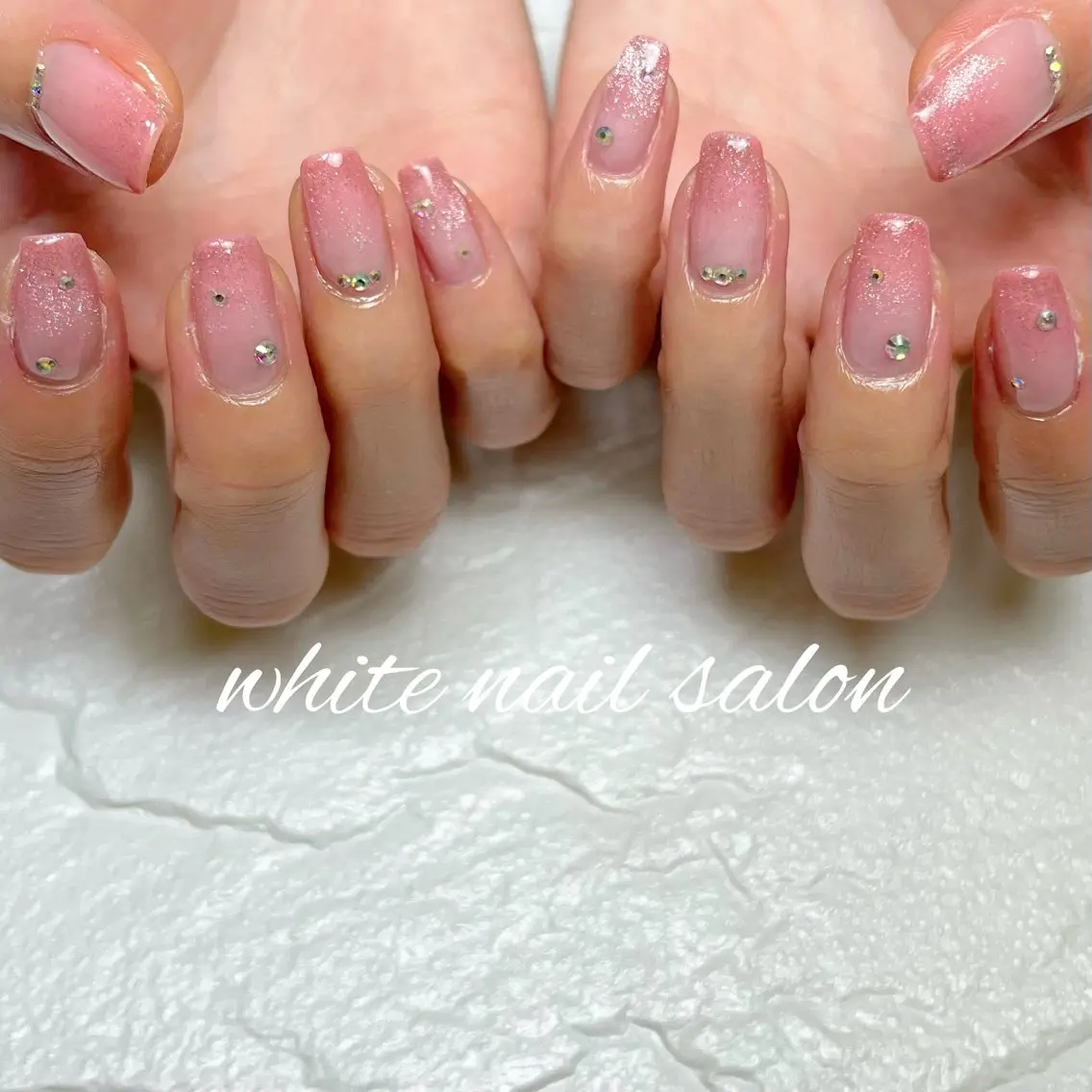 ネイル 持ち込み ハンドネイル white nail salonのネイルデザイン