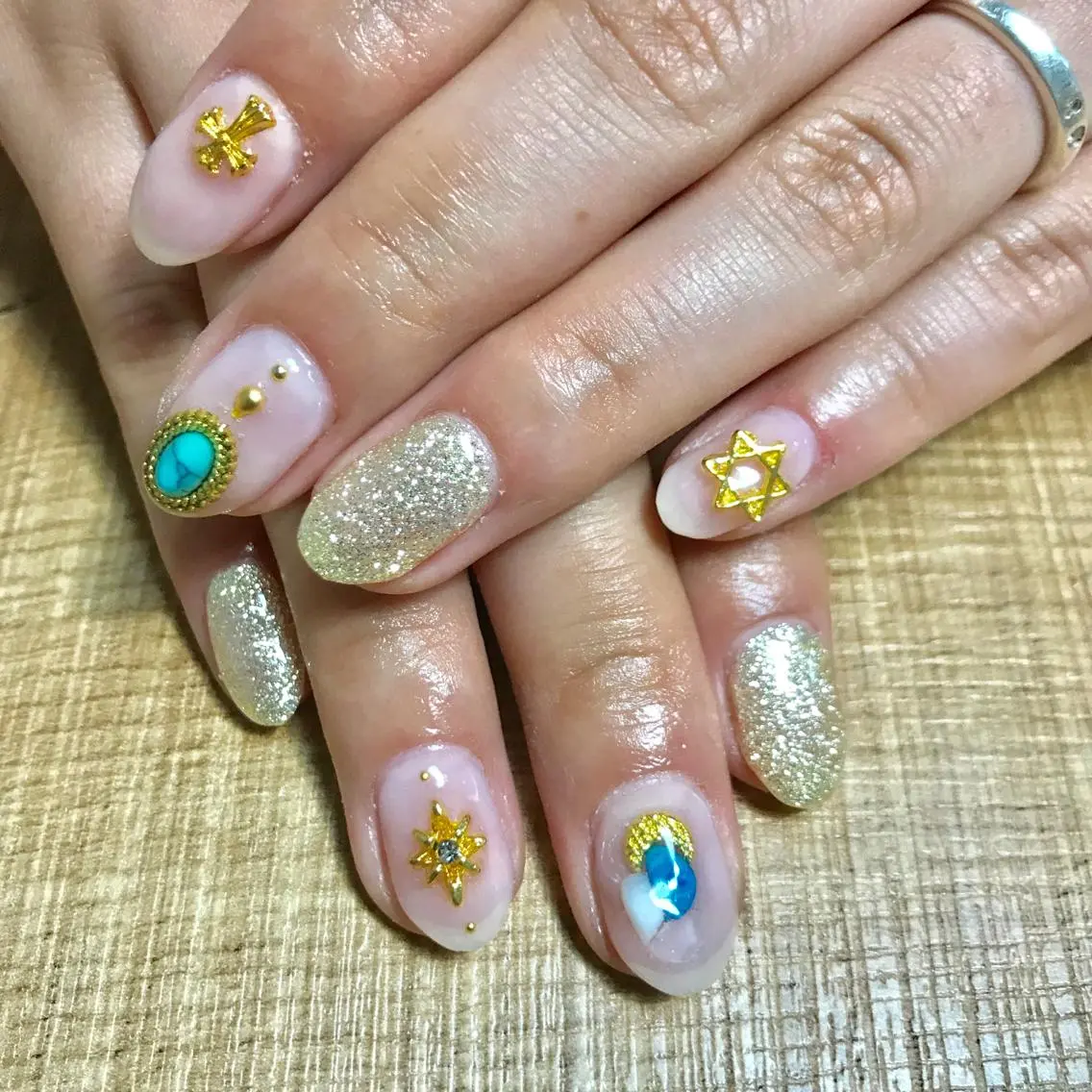 ネイル ワンカラーネイル シンプルネイル 安藤 Charlotteのネイルデザイン