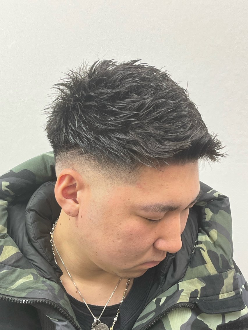 メンズ ヒロ銀座川崎 志田健介のヘアスタイル