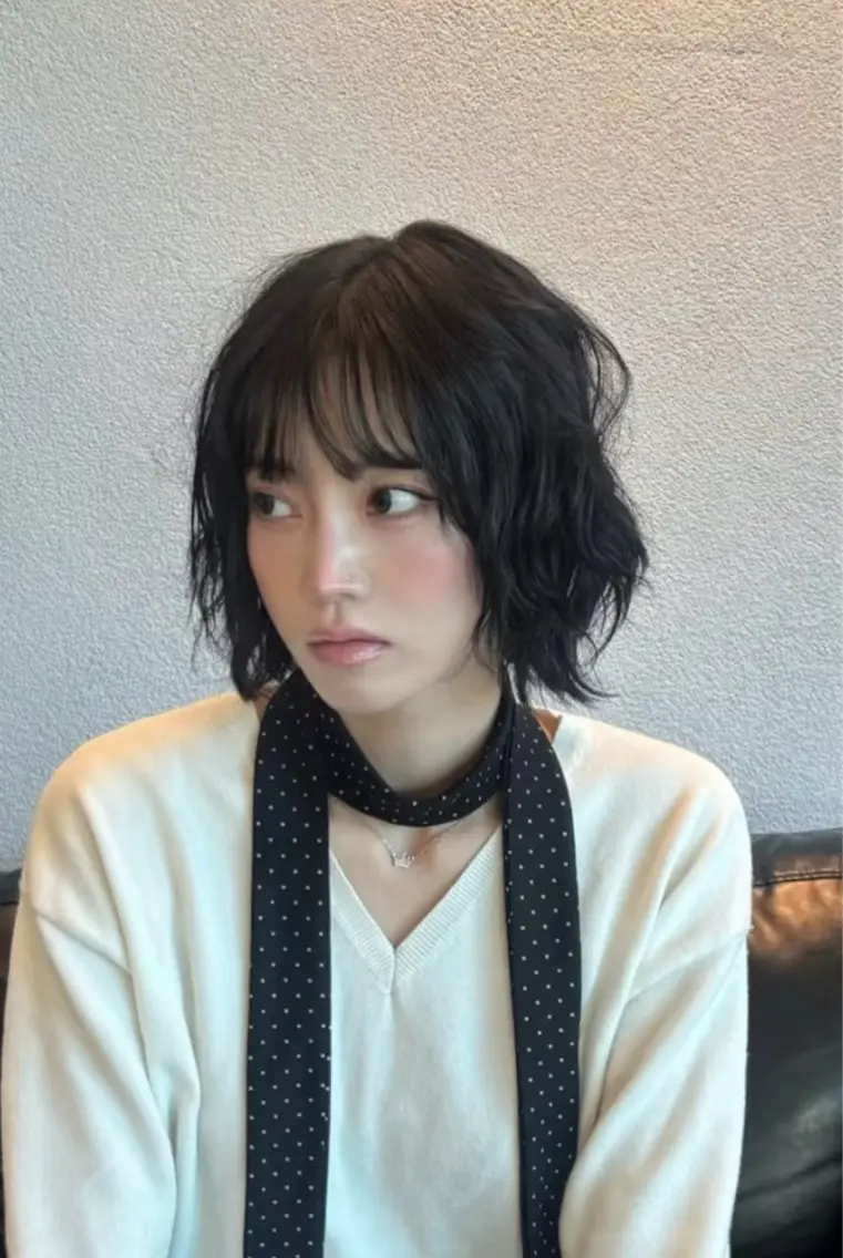 ミディアム ボブ 似合わせカット コテ巻き風パーマ SHONOのヘアスタイル